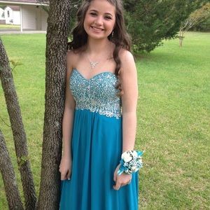 blue prom dress